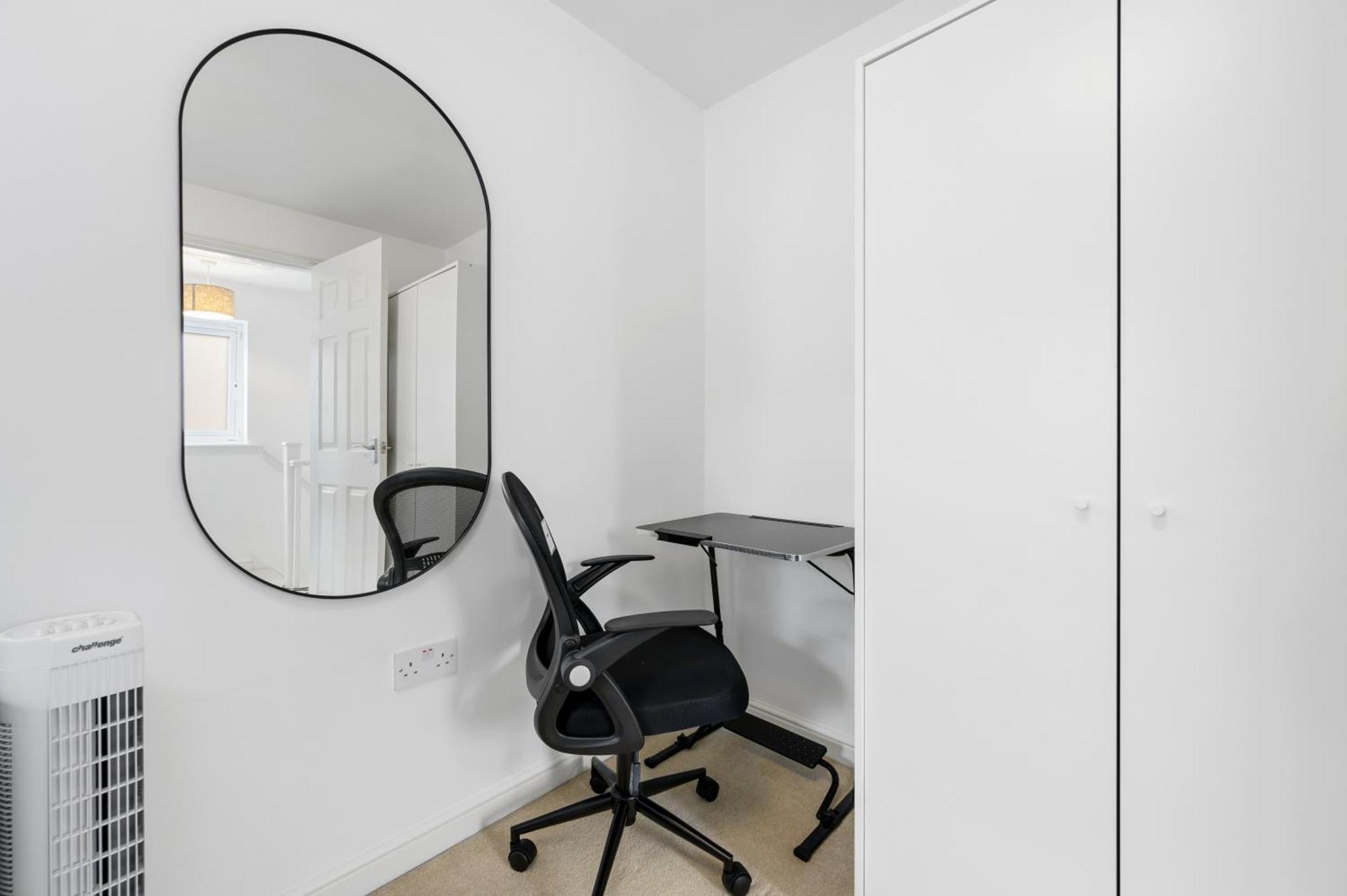 Comfy Stay 6Mins To Coop Live Arena, Etihad Stadium & City Centre With Wifi & Free Private Parking Манчестер Экстерьер фото