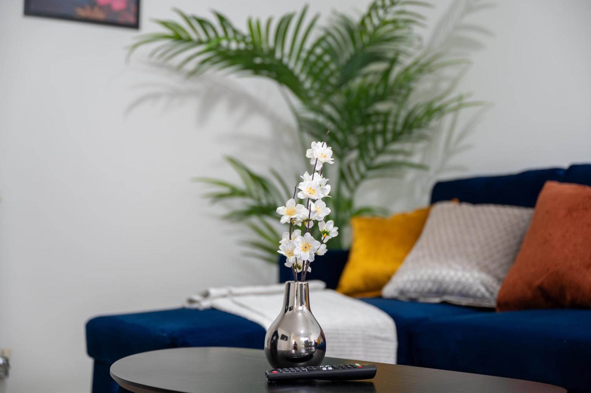 Comfy Stay 6Mins To Coop Live Arena, Etihad Stadium & City Centre With Wifi & Free Private Parking Манчестер Экстерьер фото